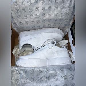 Nike Air Force 1 Pixel - White